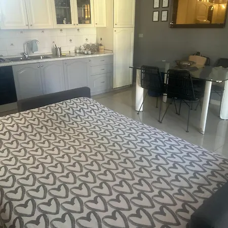 Casetta Pisa Apartment *